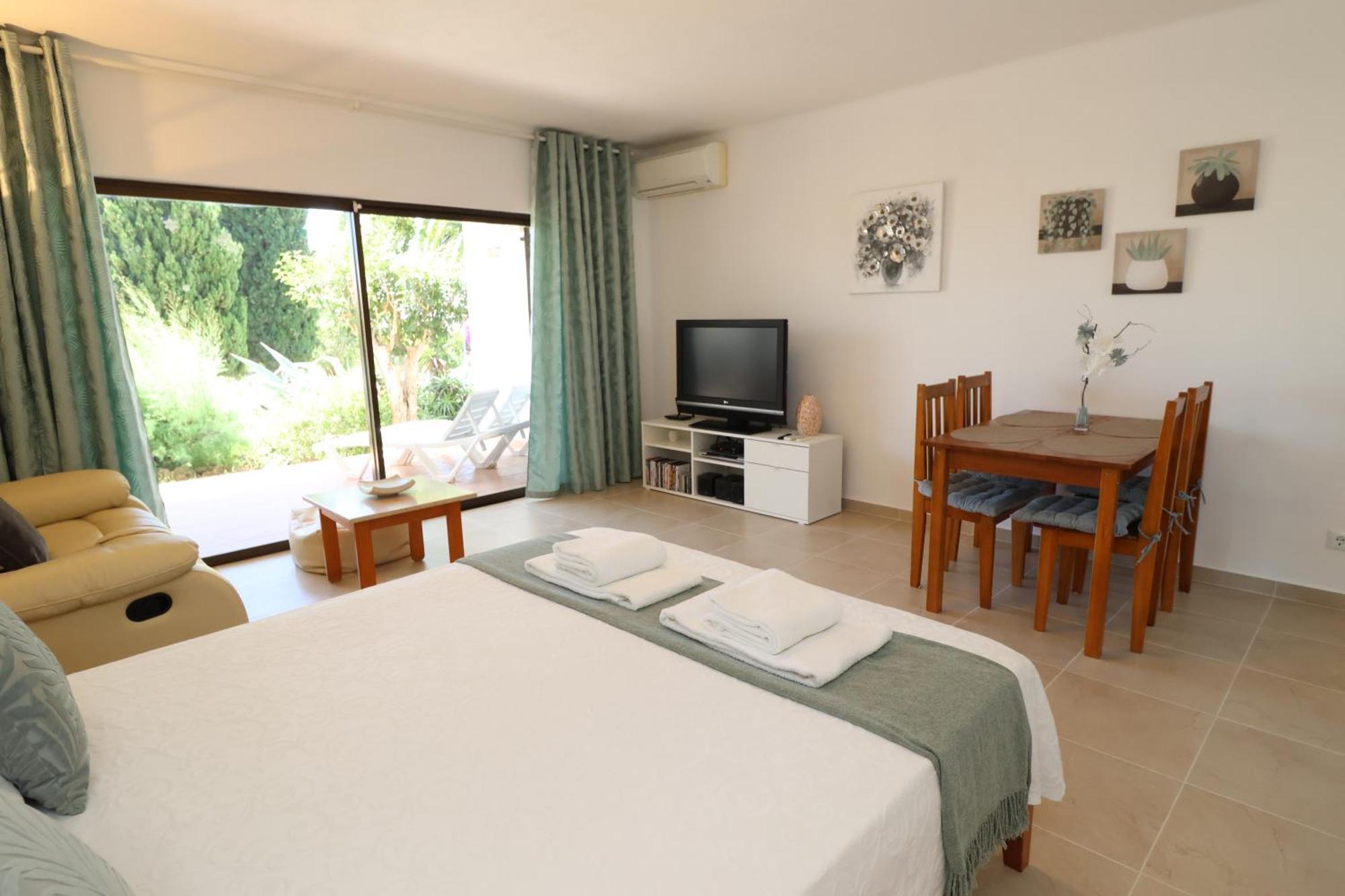 Camelia 52 Beach Studio Apartment - Sao Rafael, Албуфейра Экстерьер фото